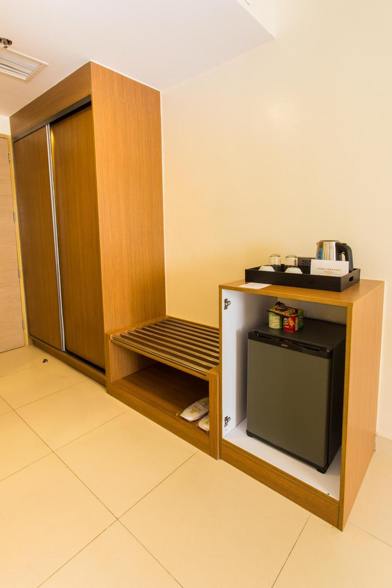 Royce Hotel & Casino Clark Field Ngoại thất bức ảnh