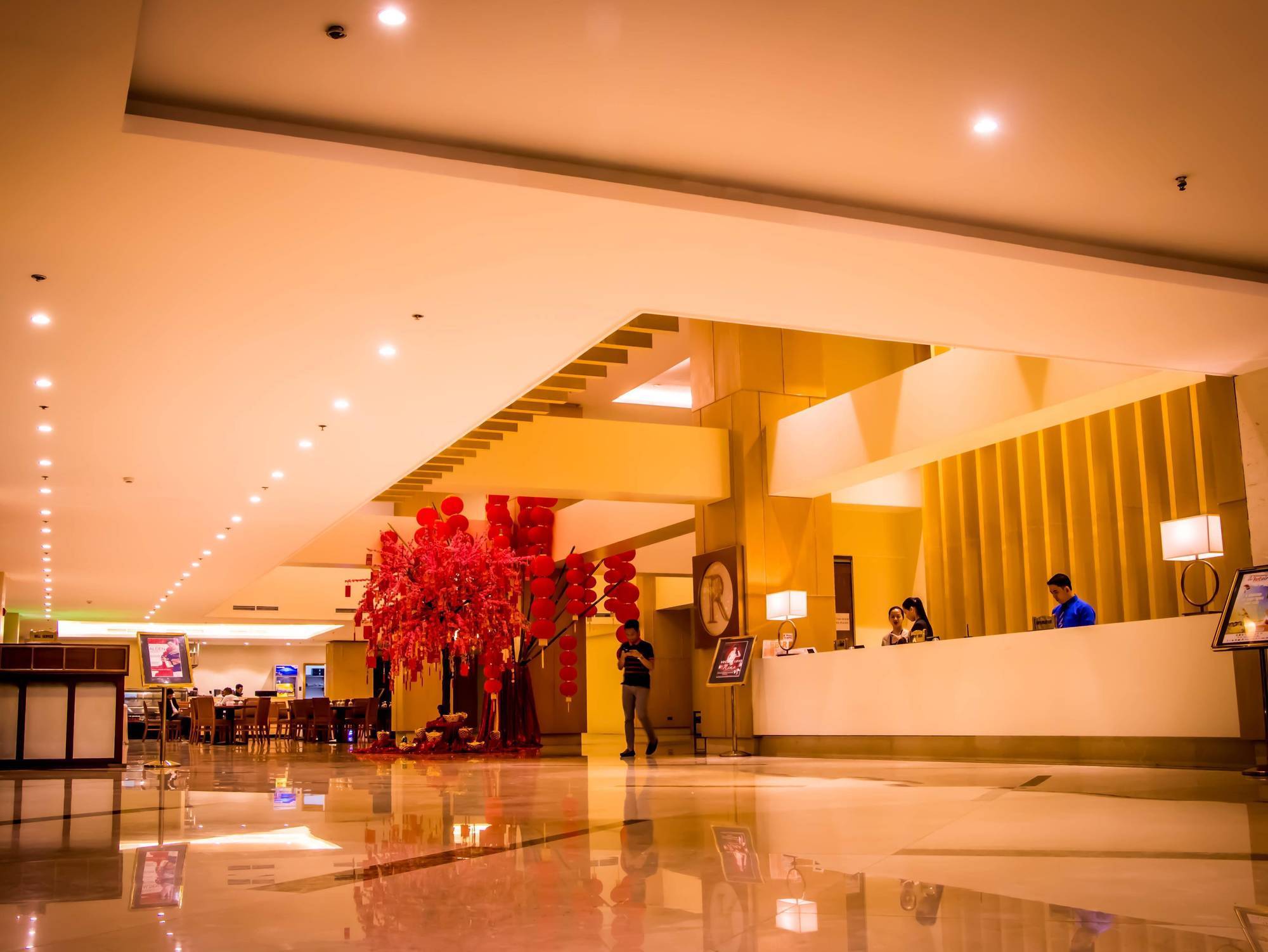 Royce Hotel & Casino Clark Field Ngoại thất bức ảnh